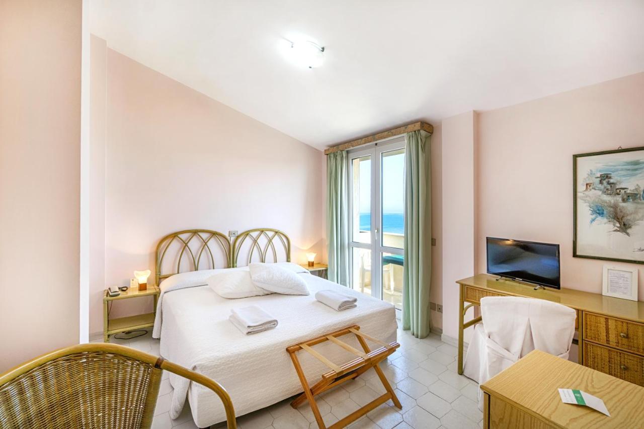 Hotel Mida Scoglitti Esterno foto