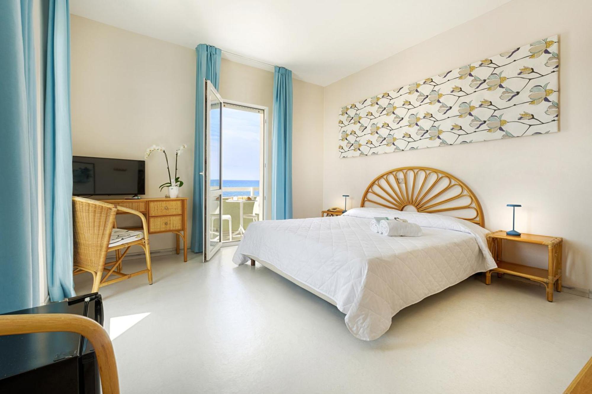 Hotel Mida Scoglitti Esterno foto